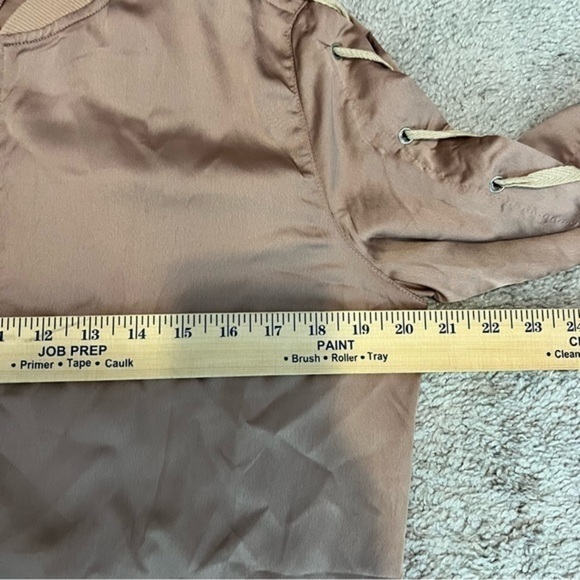 Missguided Carli Bybel  Zip Front Jacket womens Size 6 rose gold satin - Picture 8 of 9